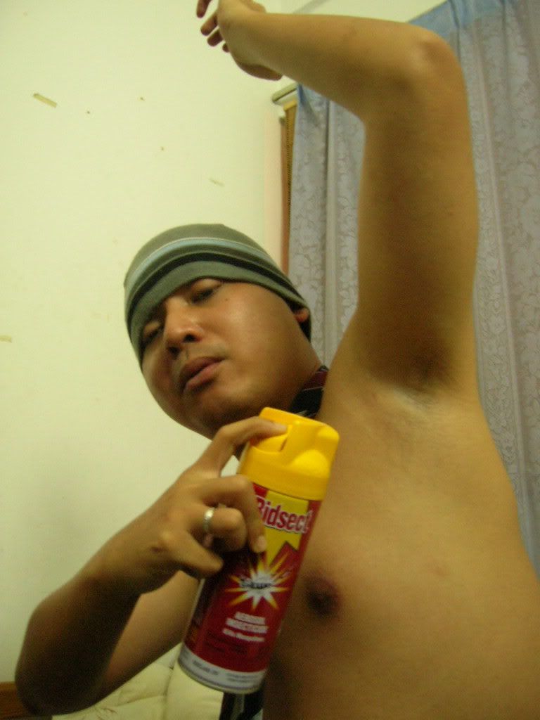 Menghilangkan bau sampah