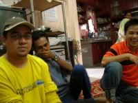 arip,chaq dan korn...sedang bersedih...
