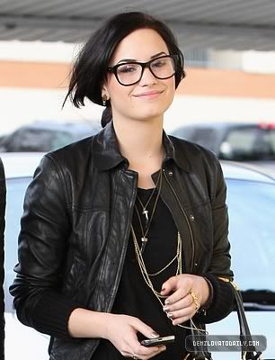 Demi Lovato Formspring on Demi Lovato  Hands Down  Most Amazing Person Ever  God Put Her On