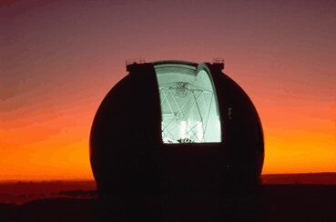 [صورة: Keck1SunsetLarge.jpg]