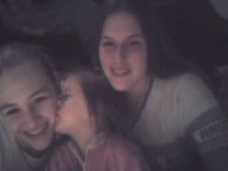 Kisses!  Me, my niece and her mother.