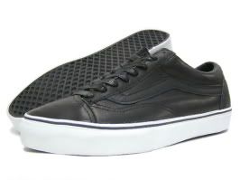 VANS_SYNDICATE_OLD_SKOOL_S_BLACK_WH.jpg