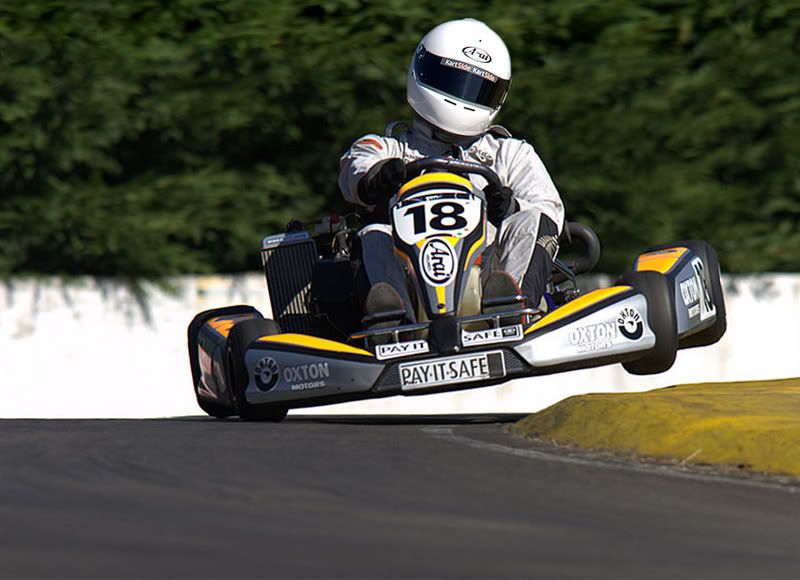 IMAGE: http://i21.photobucket.com/albums/b264/fernie94/Untitled-1.jpg