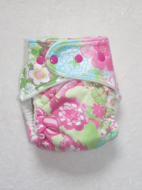 Lullaby Diapers One Size Fresh Cut fitted Lullaby Diapers One Size Fresh Cut fitted