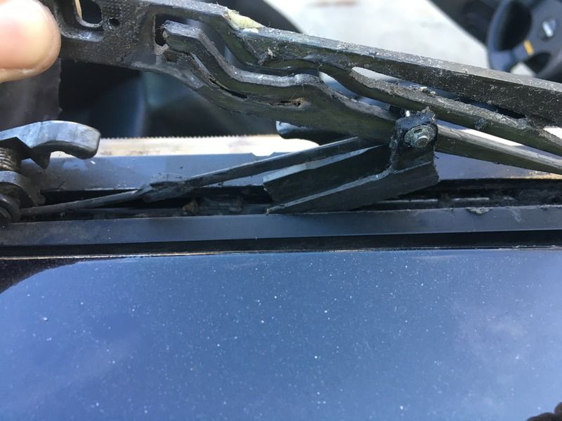 Corrado Sunroof Fix THE GUTS of a Passat Moonroof Cable & Sunshade