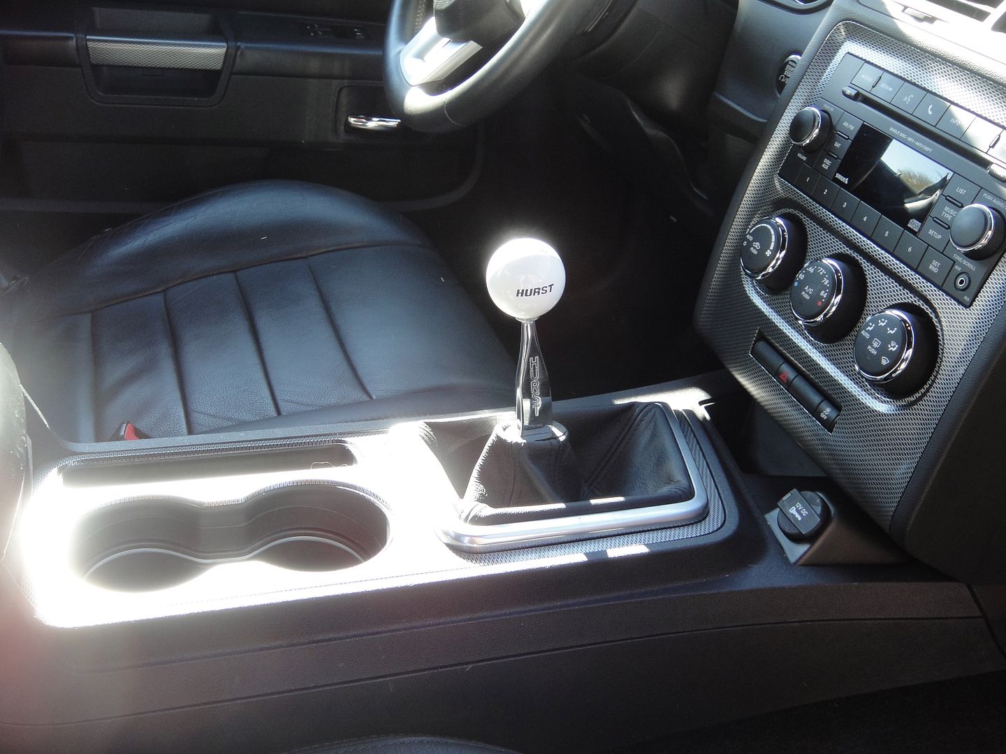 Shift knob on 6 spd Page 2 Dodge Challenger Forum
