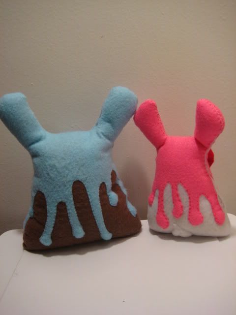 Chelsea likes to sew & draw!! CHECK IT OUT. Chelsea likes to sew & draw!! CHECK IT OUT.