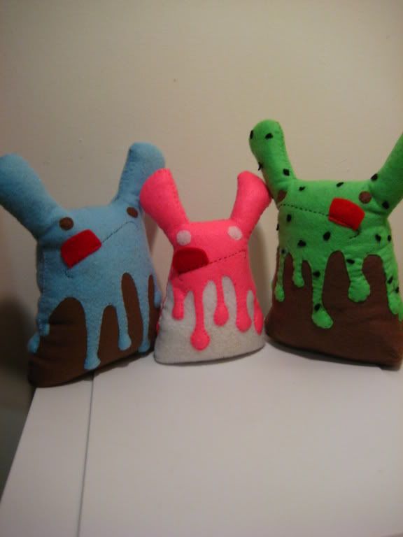 Chelsea likes to sew & draw!! CHECK IT OUT. Chelsea likes to sew & draw!! CHECK IT OUT.