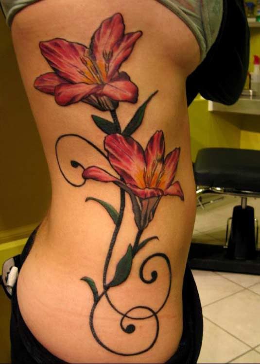 flowers-chest-womens-girls-tattoos-.jpg