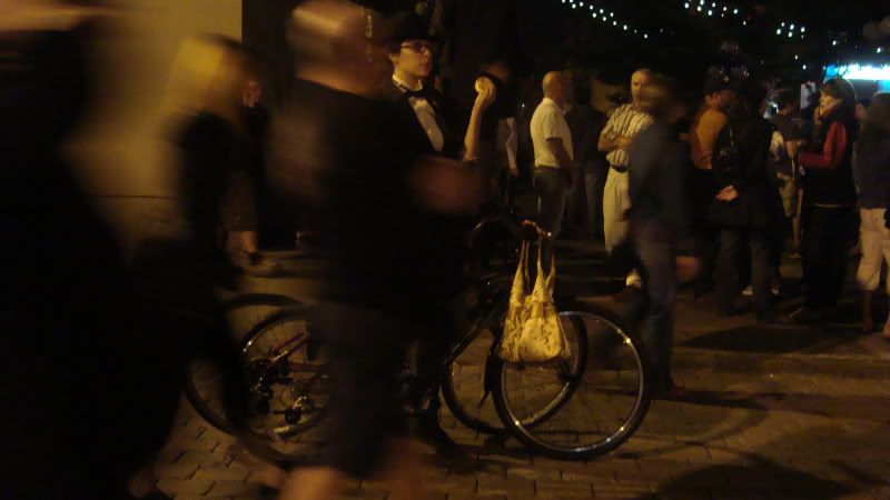 midnight bike ride,style,fashion,badass,charlie chaplin,vintage