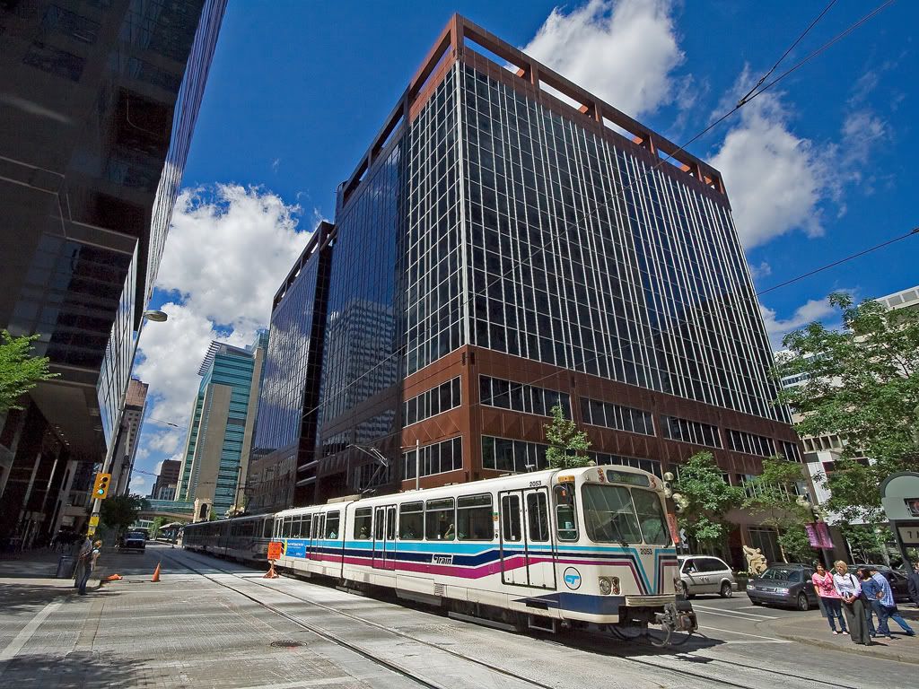 IMAGE: http://i21.photobucket.com/albums/b274/trainboysd40/Ctrain2063.jpg