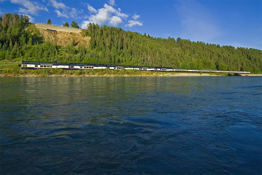 IMAGE: http://i21.photobucket.com/albums/b274/trainboysd40/RMREdworthy3.jpg