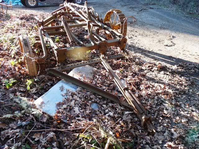 Anyone know what this old plow is??? (pics) - Homesteading Questions