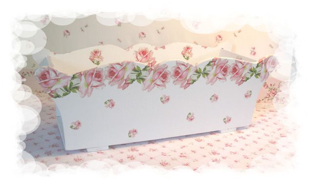 Pink Plump Roses Scalloped Wood Box Pink Plump Roses Scalloped Wood Box
