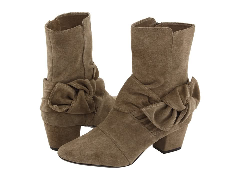 Booties Fall 2010 by ShoeShoe