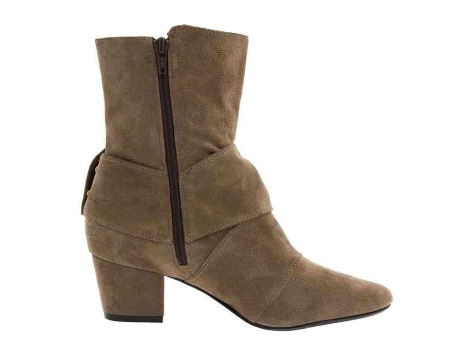 Booties Fall 2010 by ShoeShoe