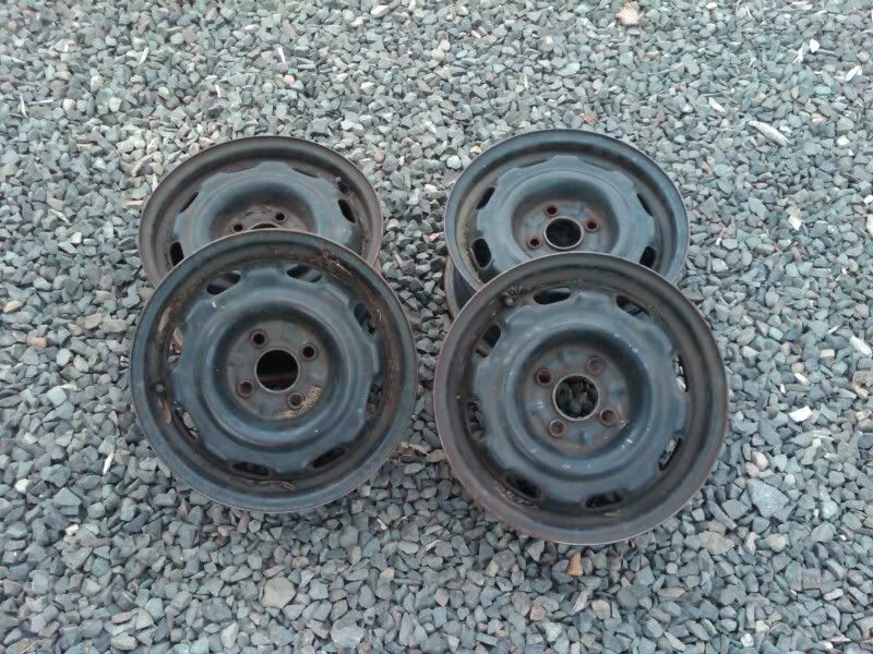 FS Jetta Grill with Metal Lower, 4x100 Steelies, 2.0 Intake Mani