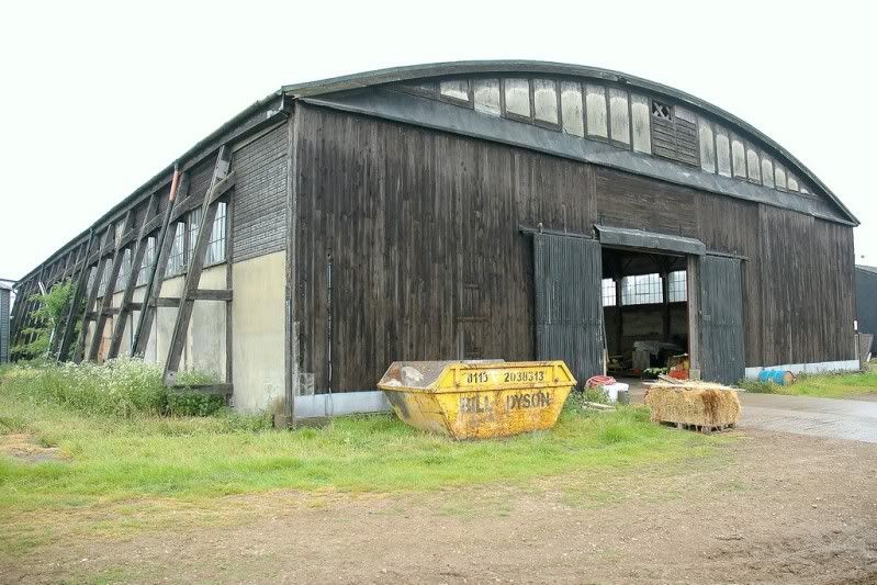 http://i21.photobucket.com/albums/b279/ajottaway/TadcasterGSFlightShed.jpg