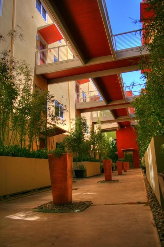 IMAGE: http://i21.photobucket.com/albums/b280/Freakfrontier_/C2lofts.jpg