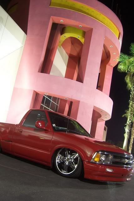 IMAGE: http://i21.photobucket.com/albums/b280/Freakfrontier_/bucky008.jpg