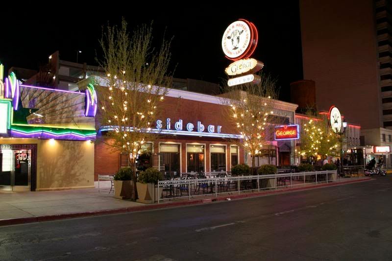 IMAGE: http://i21.photobucket.com/albums/b280/Freakfrontier_/downtown/Library-1520.jpg