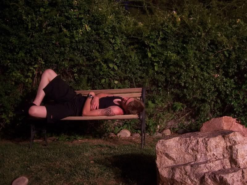 IMAGE: http://i21.photobucket.com/albums/b280/Freakfrontier_/freaksbbq/bbq059.jpg