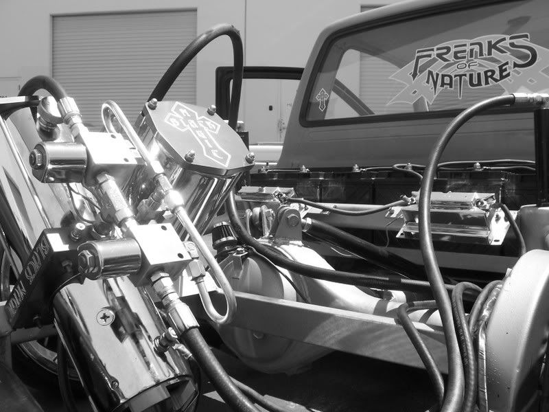 IMAGE: http://i21.photobucket.com/albums/b280/Freakfrontier_/shannon%20show/Simply031.jpg