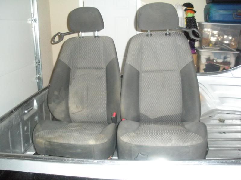 chevy cobalt seats