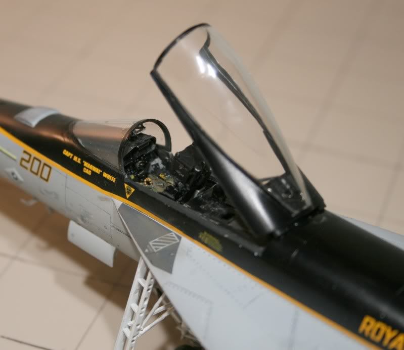 F-18E-08.jpg