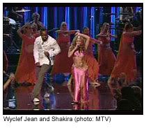 Wyclef Jean and Shakira at the MTV Video Music Awards (photo: MTV)