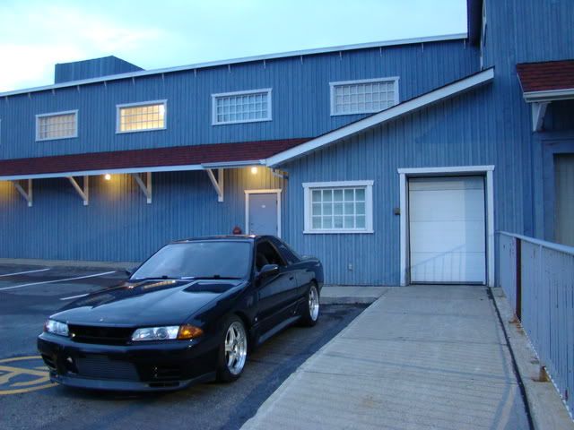 http://i21.photobucket.com/albums/b286/stockpb/skyline/DSC00637.jpg
