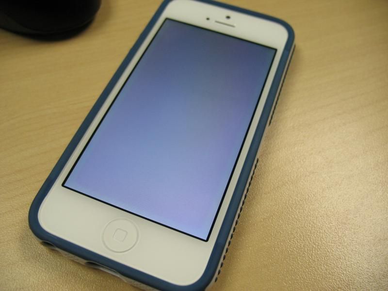 Iphone 5 Pink Hue In Center Of The Screen Macrumors Forums