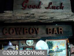 Ko Kred Cowboy Bar: 