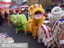 CNY09 @ Yaowarat: lion dance