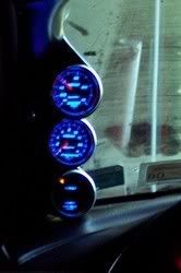 http://i21.photobucket.com/albums/b300/beautytornapart/kevs%20eclipse/3pod.jpg