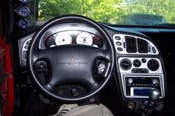 http://i21.photobucket.com/albums/b300/beautytornapart/kevs%20eclipse/interior3.jpg