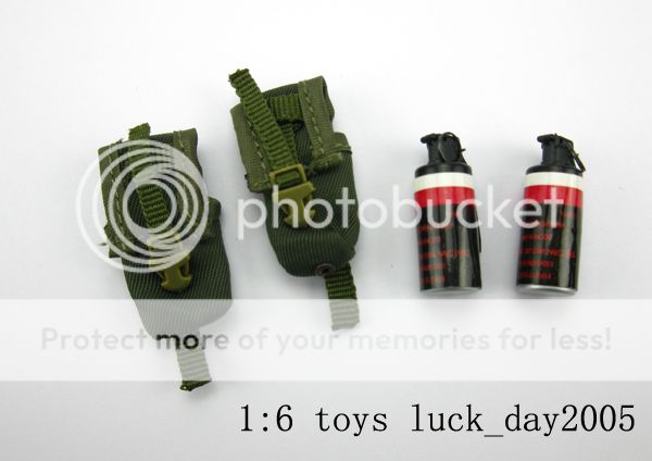 Crazy Dummy US ARMY RANGER GUNNER Flash Grenades & Pouches 1/6  