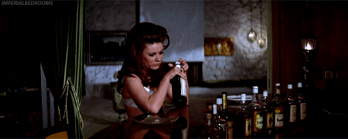 https://i21.photobucket.com/albums/b276/filmgirl84/tumblr_likilvgDUp1qazkdco1_500.gif
